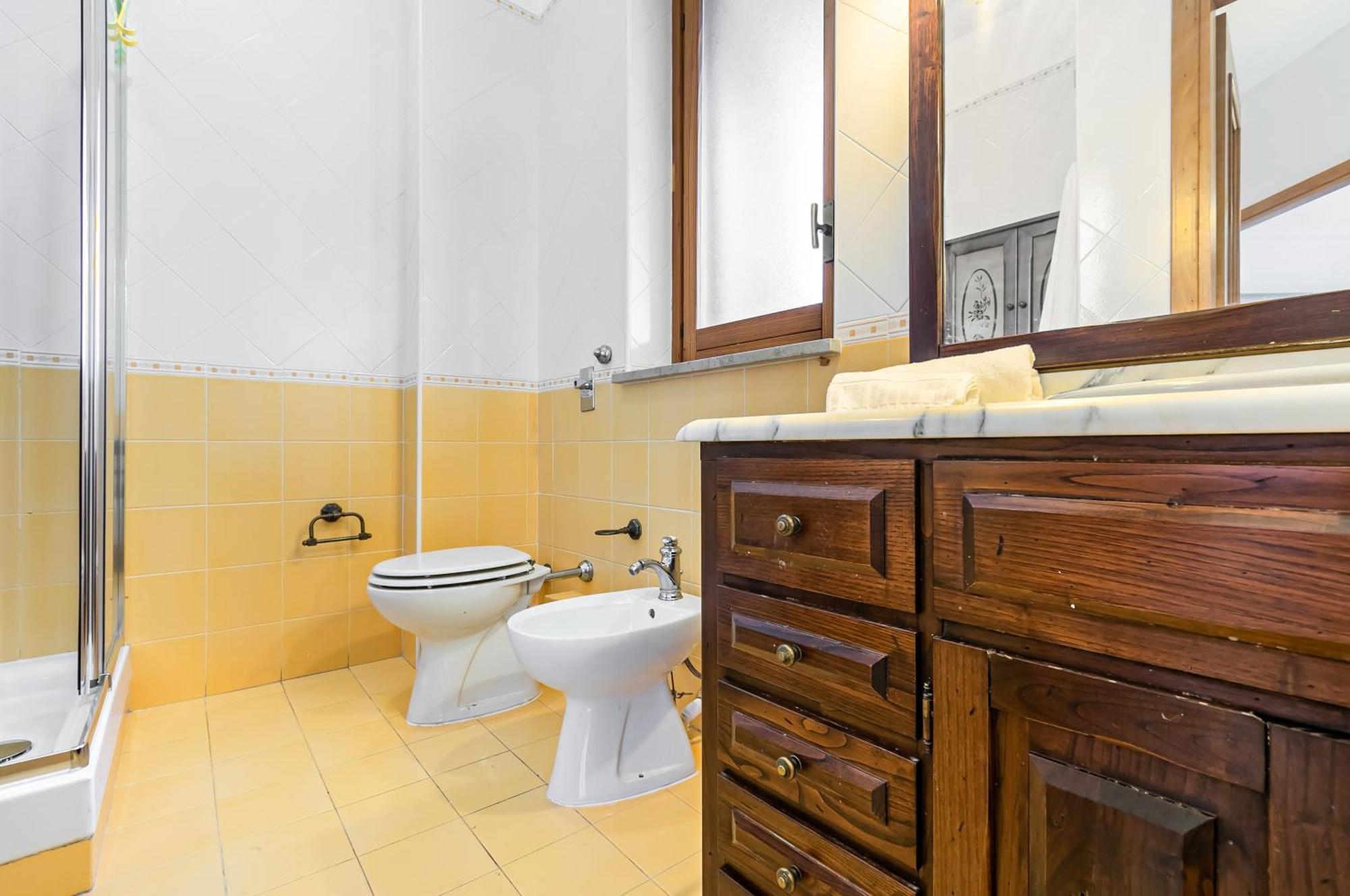 פלרמו Palazzo Reale & Piazza Indipendenza Roomy Flat מראה חיצוני תמונה