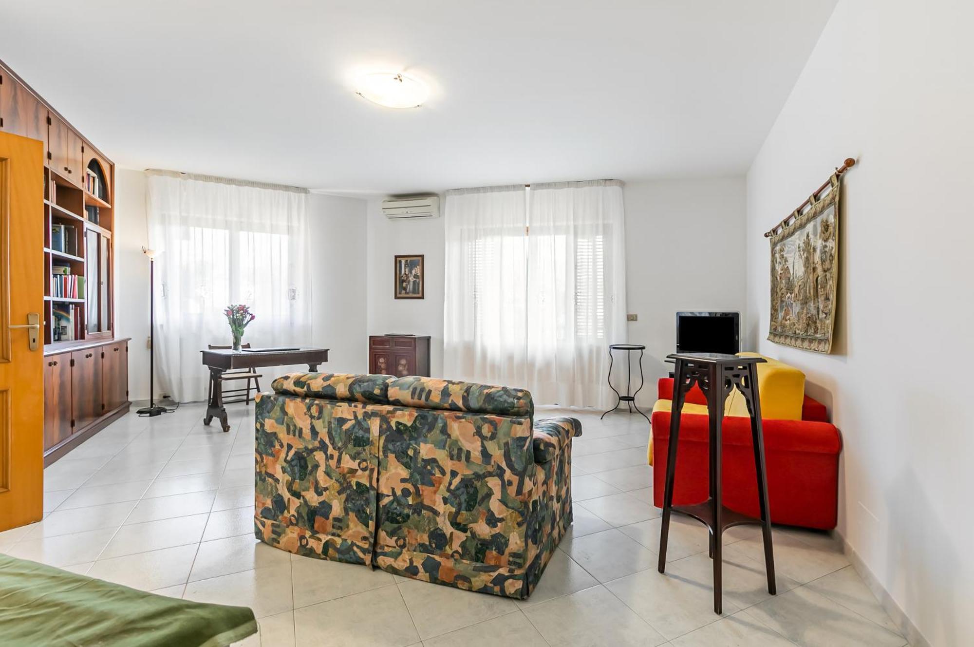 פלרמו Palazzo Reale & Piazza Indipendenza Roomy Flat מראה חיצוני תמונה